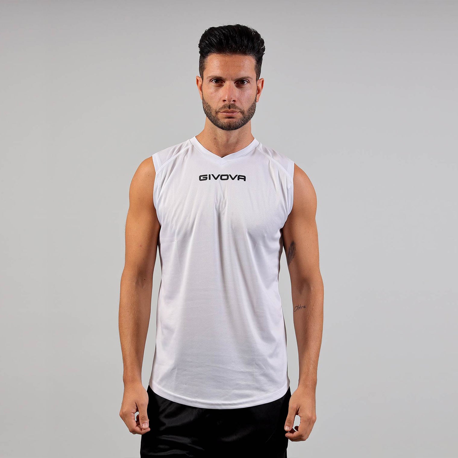 MAC02 SLEEVELESS GIVOVA ONE